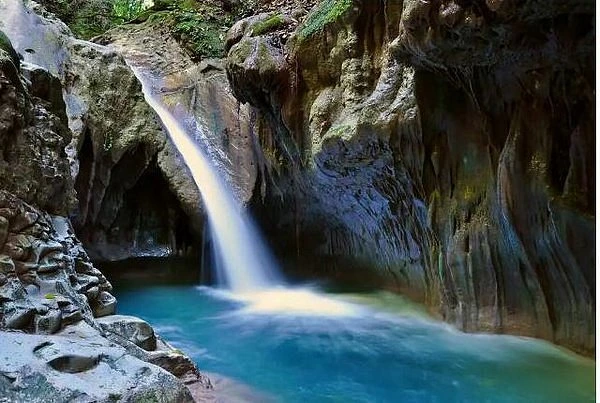 12 waterfalls - Photo 5