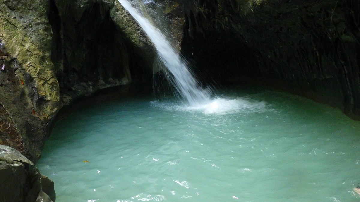 12 waterfalls - Photo 6